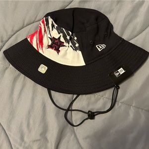 New with tags, never worn, houston bucket hat